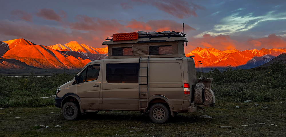 van-sunset-pop-top